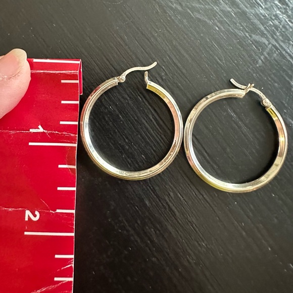 Set of 2 pair sterling silver earrings. - Picture 4 of 7